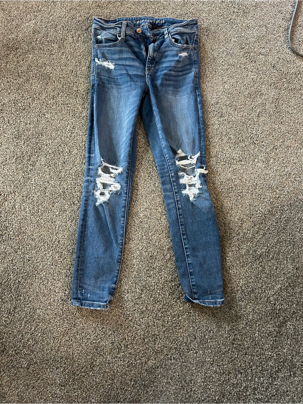 American Eagle Outfitters Women's Ripped Skinny Jeans - Medium Blue Wash